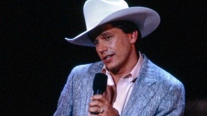 It’s Hard Not To Cry Listening to These 3 Country Songs From the 1980s