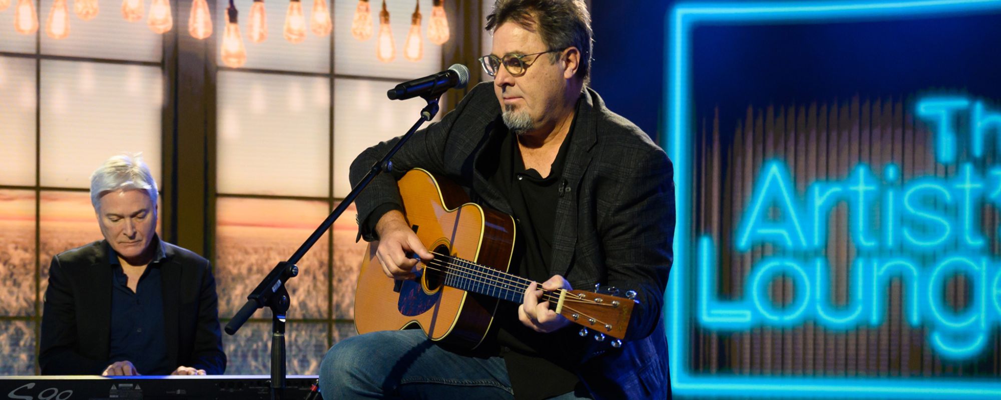 Two Things Helped Vince Gill Shave Down His Massive Guitar Collection: One He Wanted, and One He Didn’t