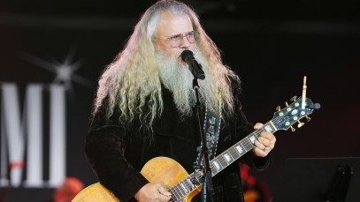 3 Gorgeous Country Songs Jamey Johnson Wrote for Other Artists