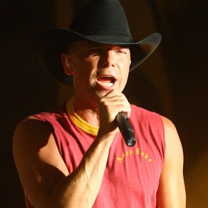 4 Country Songs From 2007 That I Still Want To Listen to Today