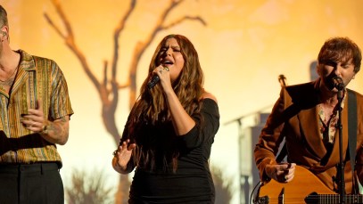 4 Country Christmas Covers That Sound Better Than the Original