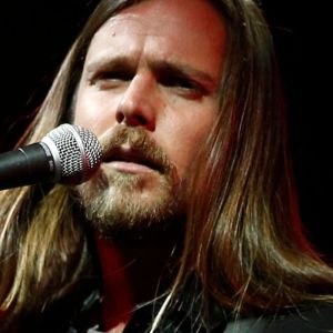 Lukas Nelson performing