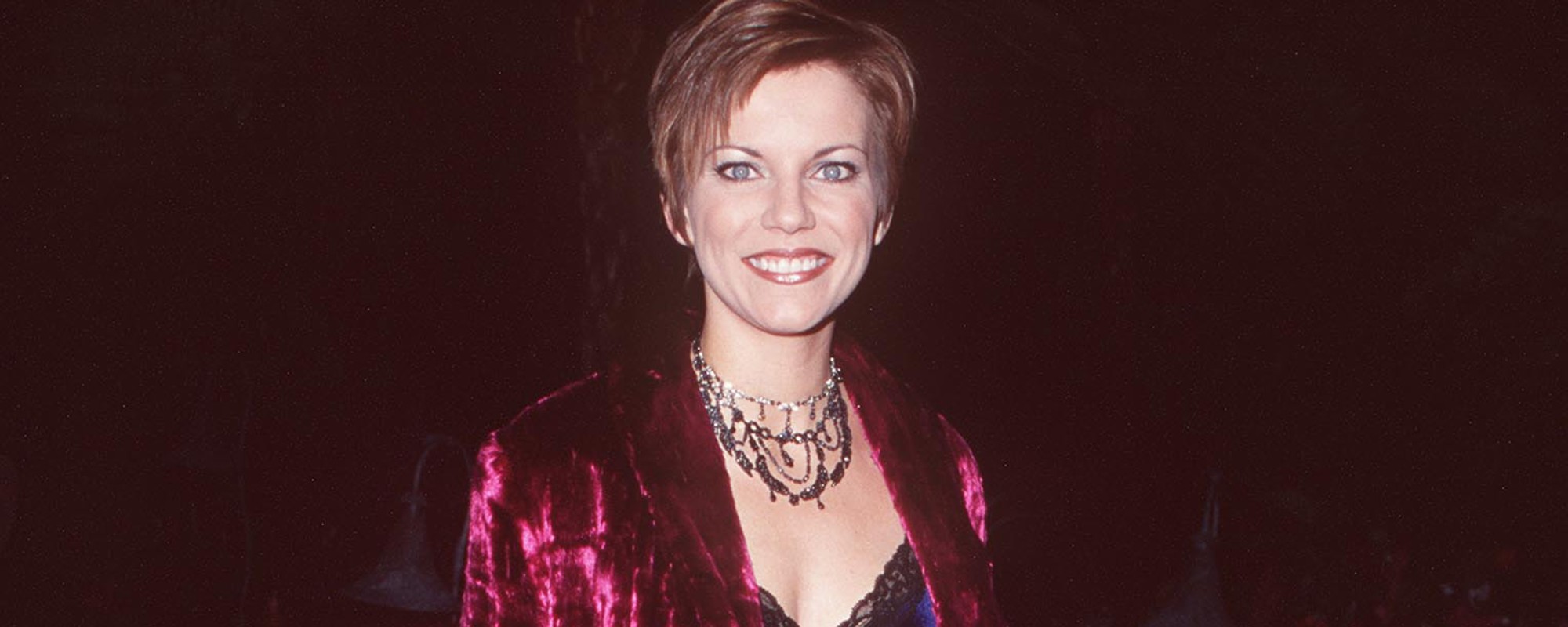 4 Country Christmas Songs That Hardly Anybody Remembers Anymore