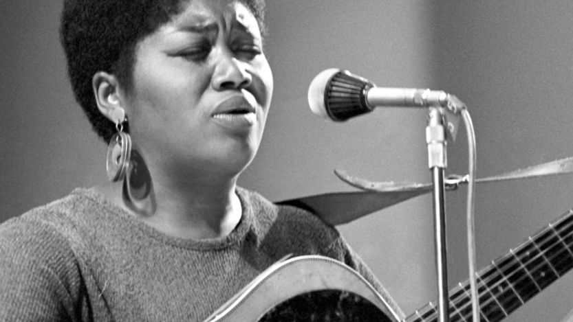 Odetta performing