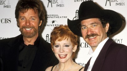 These 4 Country Songs From 1998 Might Be the Best of the Decade