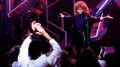 These 4 Early 80s Hits Transformed Country Music