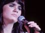 Linda Ronstadt performing