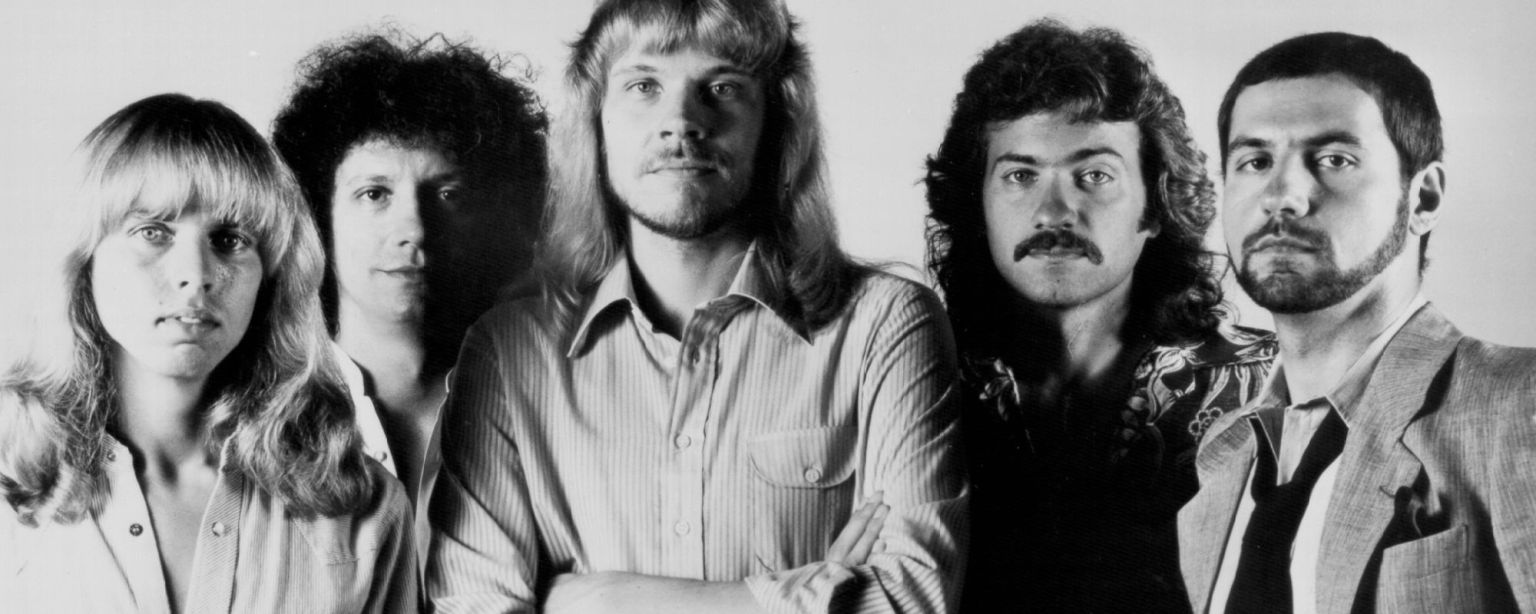 7-bands-comprised-of-twin-siblings-american-songwriter