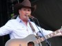 4 Tracy Byrd Songs That Every Country Music Fan Should Still Know Today