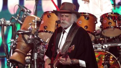 Bob Weir, Grateful Dead Co-Founder, Dies at 78