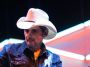 Here’s Why You Should Never Hand Your Phone Over to Brad Paisley at a Concert
