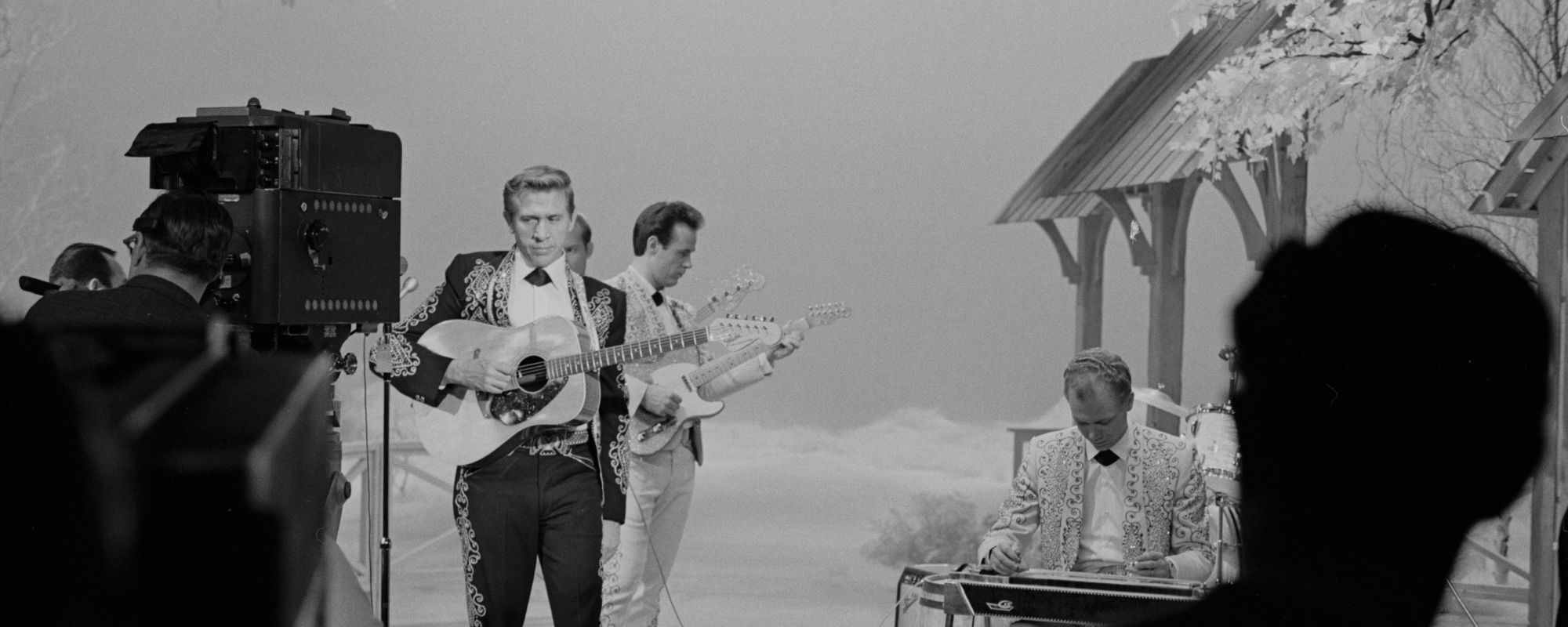 On This Day in 1964, Buck Owens Wrapped up a Record-Breaking Run on the Country Charts With a Song Later Covered by Waylon Jennings, Emmylou Harris, and Tanya Tucker