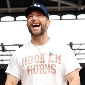 Chris Lane Teases New Music With an Unexpected '90s Hip-Hop Throwback