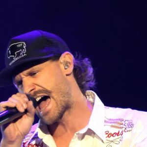 Country Singer Recalls “Breaking Point” That Led to Career Hiatus