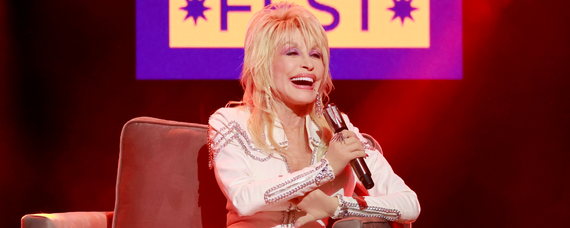 Dolly Parton “Doing Great” as Producer Dismisses Health Rumors