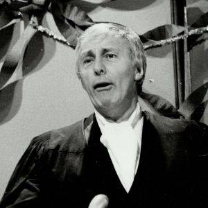 On This Day in 2015, We Lost This ‘Hee Haw’ Actor, Comedian, and Journalist