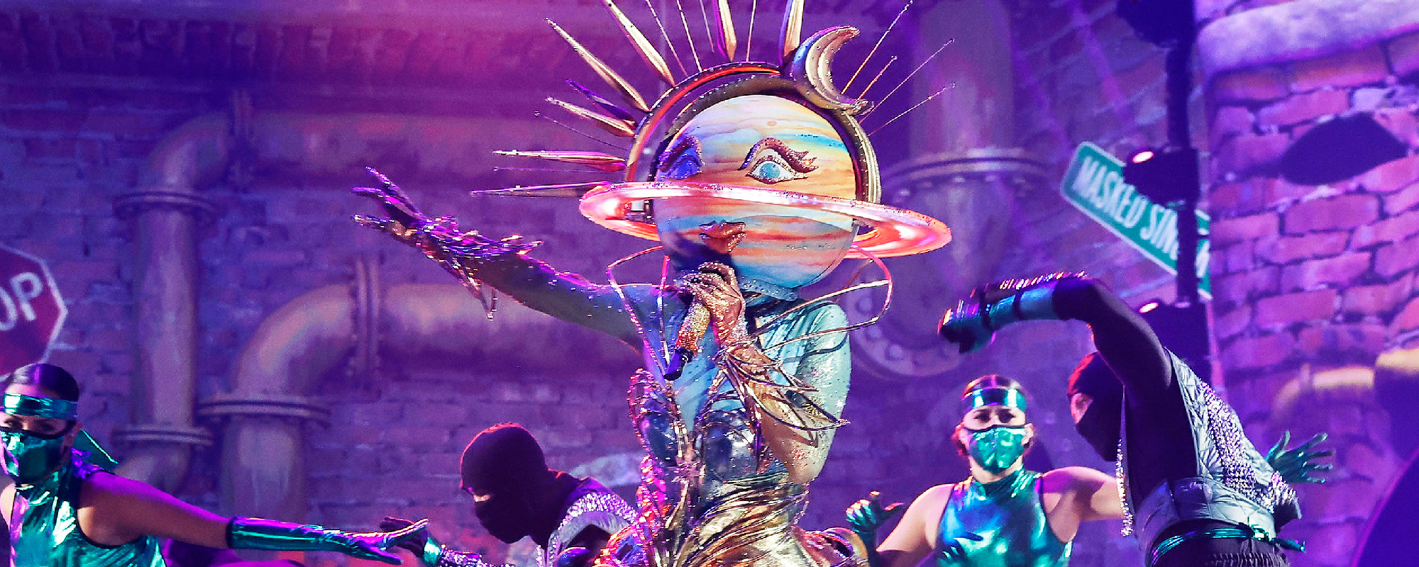 ‘Masked Singer’ Fans Are Convinced Galaxy Girl’s Secret Identity Is This 2000s Pop Sensation