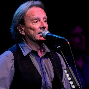 4 Enduring America Tunes Written and Sung by Co-Founder Dewey Bunnell