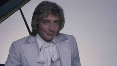 50 Years Ago, a Song About Writing Songs Recorded by a Famous Pop Star Who Didn’t Write It Topped the ‘Billboard’ Hot 100