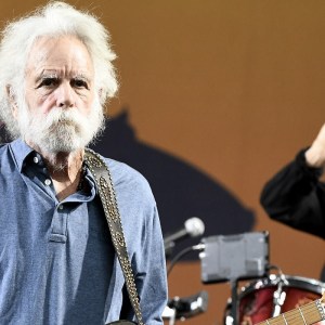 Former Grateful Dead Members & Bob Dylan Among the Musicians Paying Tribute to Late Dead Guitarist Bob Weir