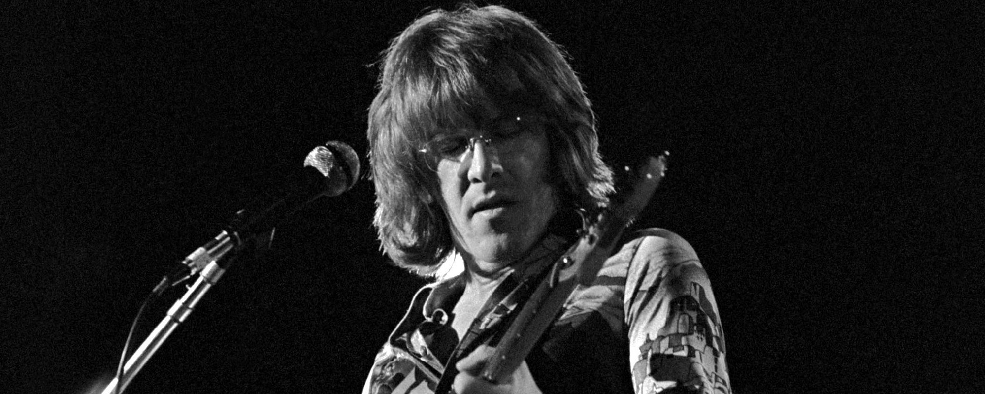 4 Great Songs Co-Written by Jefferson Airplane Leader Paul Kantner That All Classic Rock Fans Should Know