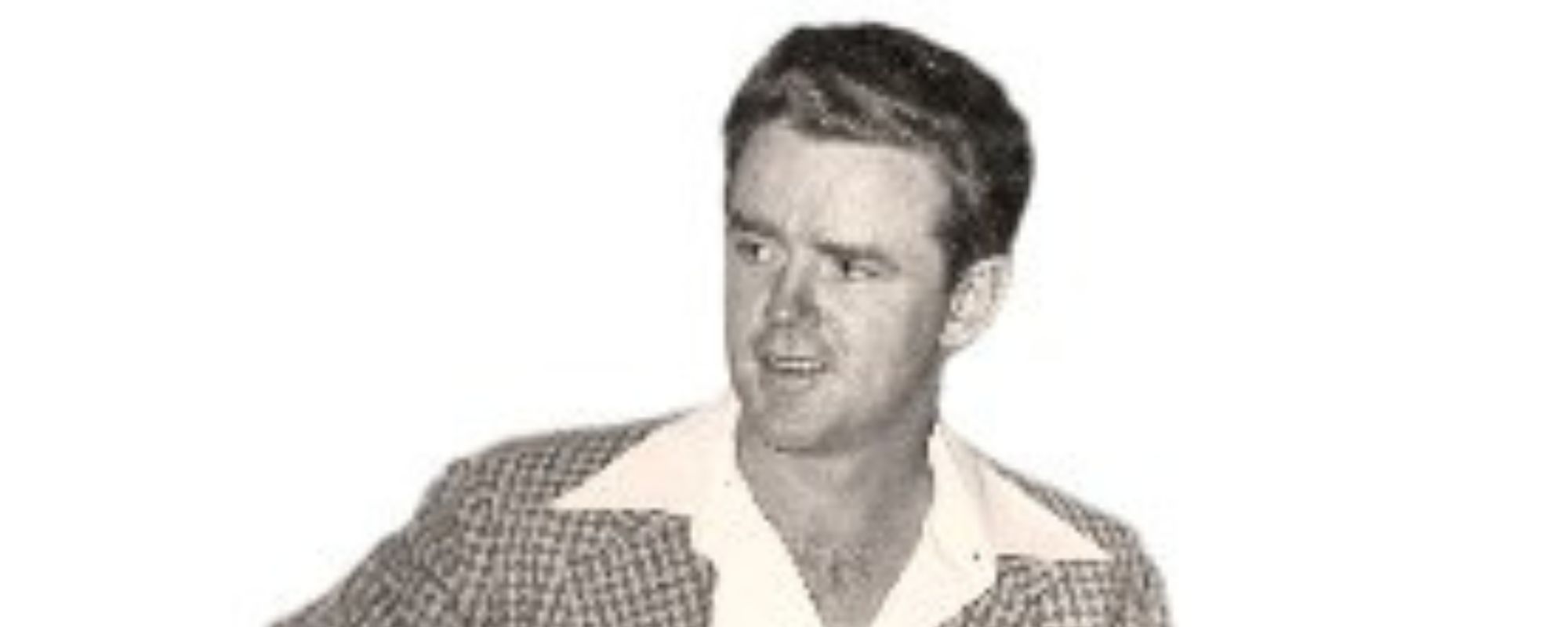 في مثل هذا اليوم من عام 1991، فقدنا عازف الجيتار الأسطوري الذي قدم لنا صديق العمر ويلي نيلسون