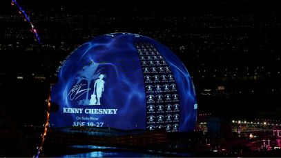 “Help Me, I’m Lost”: How Kenny Chesney Got So Distracted by Sphere Residency Spectacle That He Forgot His Own Song