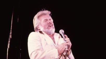 On This Day in 1980, Kenny Rogers Was at No. 1 With an Album That Had a Little Bit of Everything