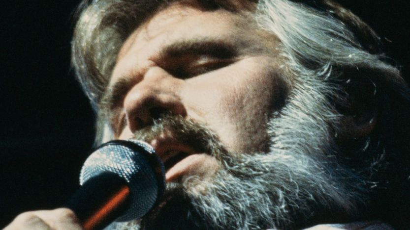On This Day in 1977, Kenny Rogers Landed His First Solo Hit