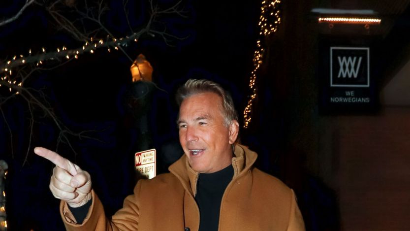 Born on This Day in 1955, the Oscar-Winning Actor With Country Music Sensibilities