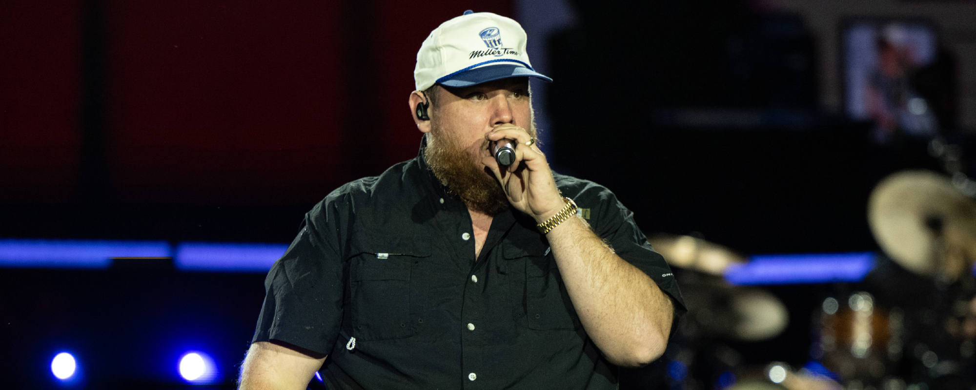 “I Got You”: Luke Combs Makes a Heartfelt Promise To Grieving Fan Ahead of Notre Dame Stadium Show