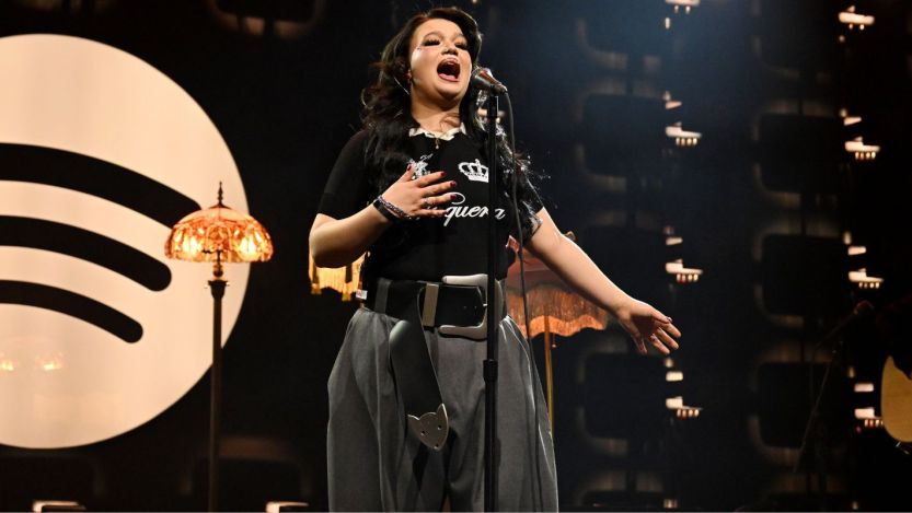 Lola Young Returns To Stage for First Time in Four Months Ahead of Grammys Performance