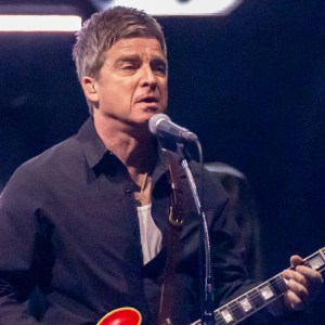 Oasis Shoots Down Bond Theme Rumors Despite Noel Gallagher's Interest