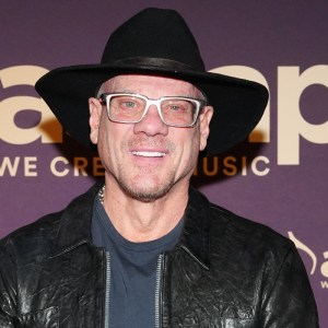 Country Star Phil Vassar Turns Near-Death Health Scare Into Powerful New Song