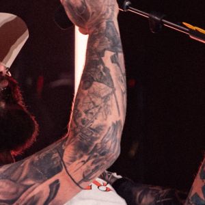 Post Malone Fans Are Begging for an Official Cover of This Jason Aldean Hit After New Year’s Eve Performance