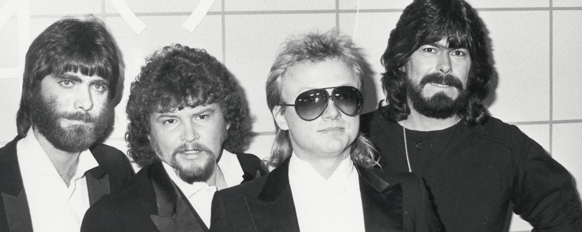 Everyone Should Know These 3 Country Songs From 1984 That Will Put Anyone in a Good Mood