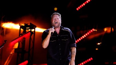 Every Music Fan Should Know These 4 Blake Shelton Songs