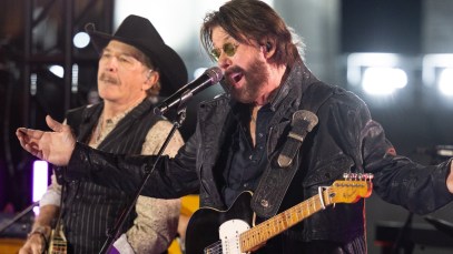 3 Country Artists Who Had Hits at Radio 30 Years Ago, and Are Still Making Music Today