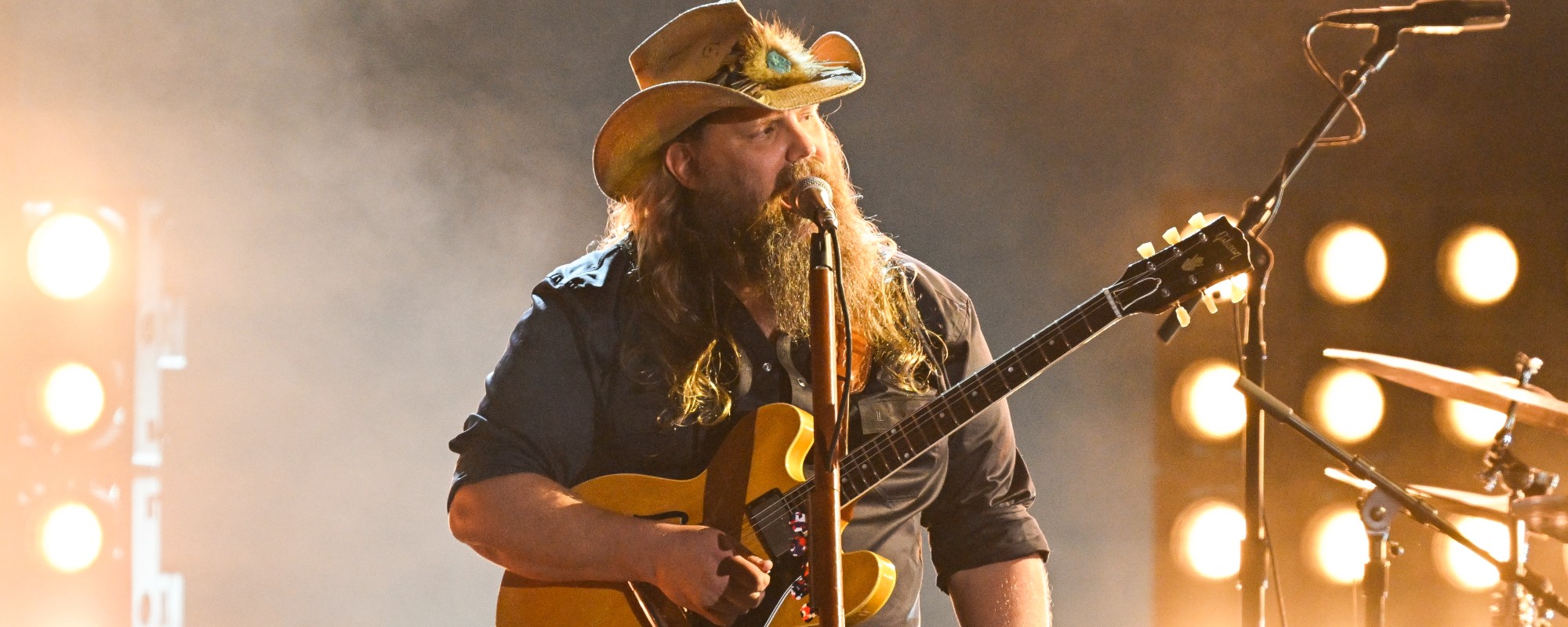 4 Chris Stapleton Songs That Are Stunning Lyrical Masterpieces