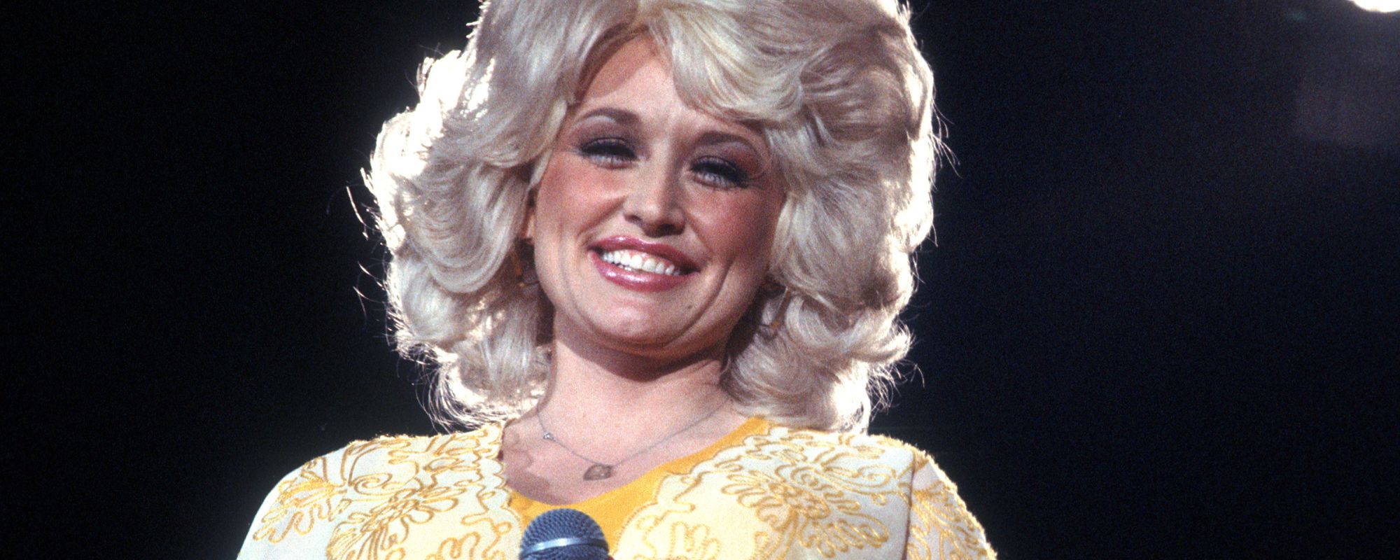 “I Watched Him Maneuver”: Dolly Parton on How She Became So Successful (And One Way She Definitely Didn’t)