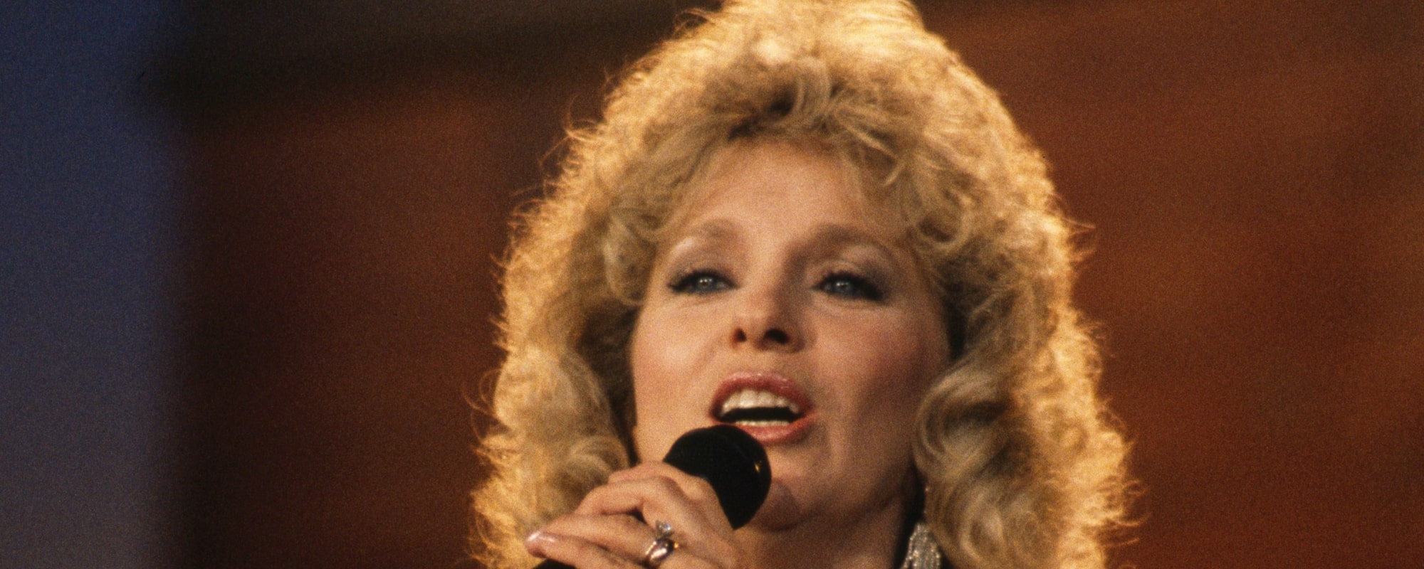 On This Day in 1965, Connie Smith Was at No. 1 With a History-Making Hit That Etched Her Name in the Country Record Books—and Went Unmatched for 48 Years