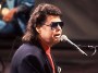 Ronnie Milsap performing