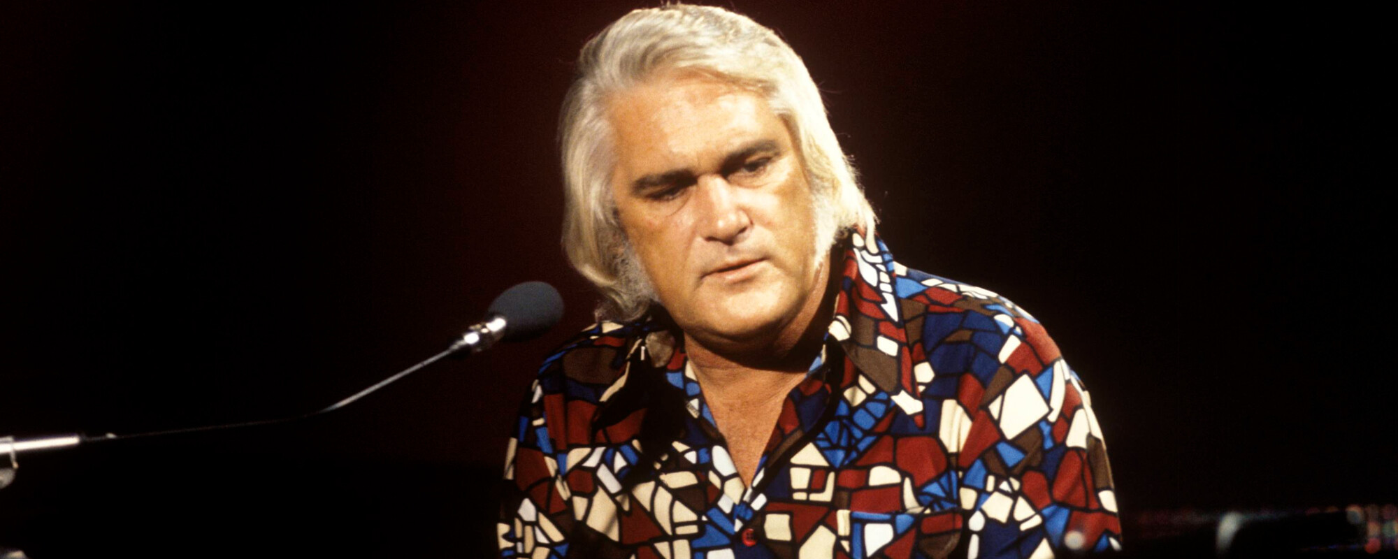 On This Day in 1974, Charlie Rich Was at No. 1 with a Quadruple-Platinum Album That Brought Him a Heap of Awards