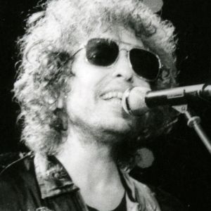 Bob Dylan performing in 1982