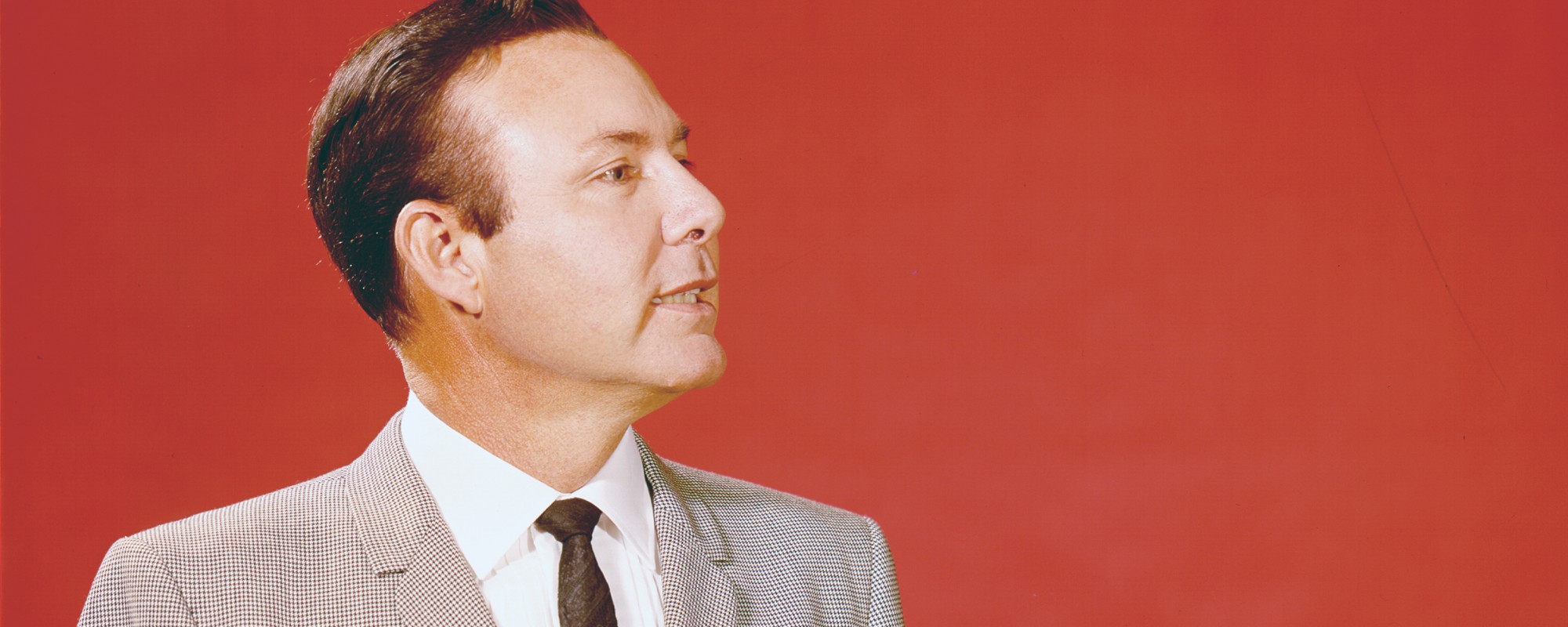 3 أغانٍ مهمة من عام 1964 يجب أن يعرفها عشاق الريف المتعصبون