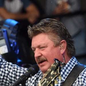 Listening to These 4 Joe Diffie Songs Will Always Make Us Miss Him