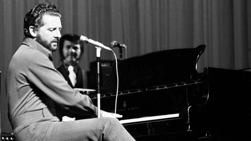 Jerry Lee Lewis playing piano