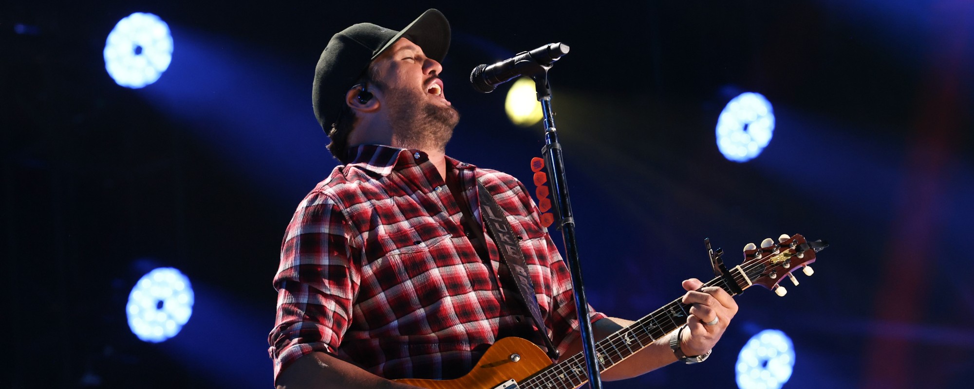 أفضل 4 أغاني للوك بريان في العقد الماضي أفضل 4 أغاني للوك بريان في العقد الماضي