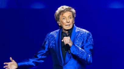 Barry Manilow Further Halts Tour Following “Very Depressing” Surgeon Visit