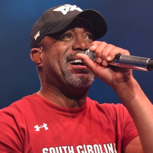 Darius Rucker Stuns With Full Orchestra Version of "Come Fly With Me"